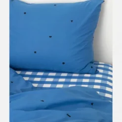 Producten8721202690432 Mirre Voets Mijn Account Afmelden Andere acties PDF Vergelijk / Vertaal Clone Verwijderen Opslaan en volgende Opslaan Studio Ditte speelse blokken Dekbedovertrek - 200 x 200/220 - kobaltblauw