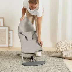 BabyBjörn Wipstoeltje Bliss - 3D Jersey - Zandgrijs