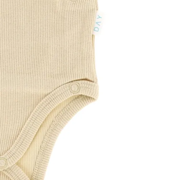 DAY Overslagromper Korte Mouw Rib - Mt. 62/68 - Cappuccino