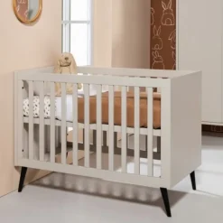 Europe Baby Sterre Babykamer Oatmeal / Zwart | Bed 60 x 120 cm + Commode