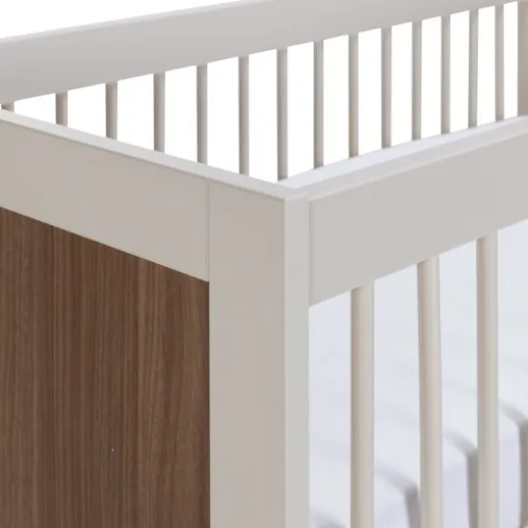 Europe Baby Vittoria Babybed - Cashmere / Walnut - 60 x 120 cm