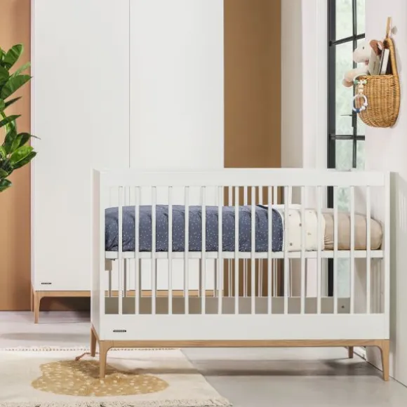 Kidsmill Intense II Babykamer Mat Wit / Eiken | Ledikant 60 x 120 cm + Commode