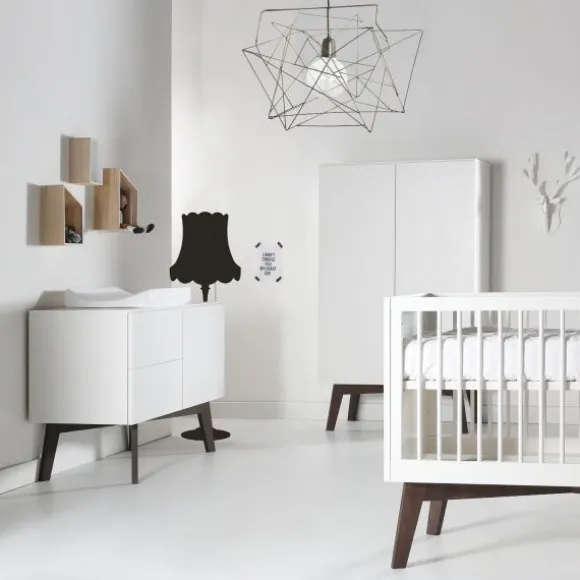 Kidsmill Sixties Babybed Wit Mat / Walnoot 60 x 120 cm