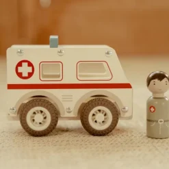Little Dutch Ambulance Inclusief Pegdoll – Hout