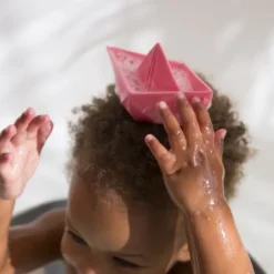 Oli & Carol Bad- en Bijtspeeltje Origami Boot - Mint