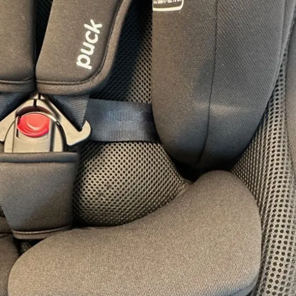 Puck autostoel Uno taupe (40-105cm)