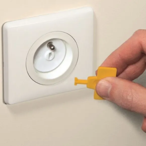 Safety 1st Stopcontactbeschermers Met Sleutel 12 Stuks