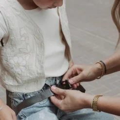 Urban Iki Junior Fietsstoeltje - Bincho Black/Inaho Beige - Met Montagekader